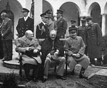 https://upload.wikimedia.org/wikipedia/commons/thumb/0/05/Yalta_Conference_%28Churchill%2C_Roosevelt%2C_Stalin%29_%28B%26W%29.jpg/220px-Yalta_Conference_%28Churchill%2C_Roosevelt%2C_Stalin%29_%28B%26W%29.jpg